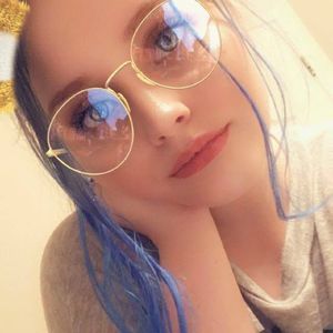 Meet your Posher, Mel